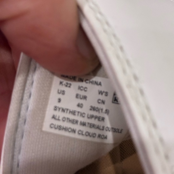 Reef Size 9 White Women’s Sandals – New Like condition comfortable vacation - Picture 9 of 9